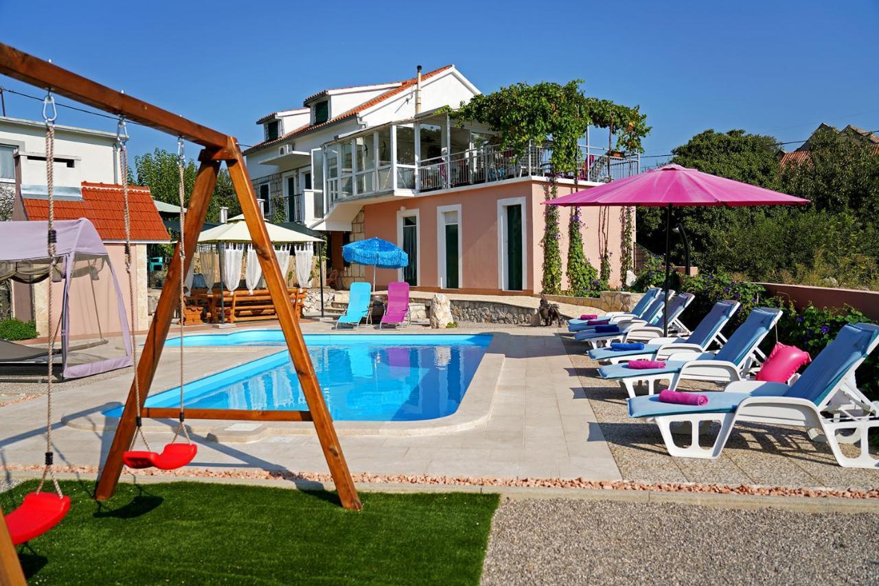 Holiday Home Perunika Zezevica Exterior foto
