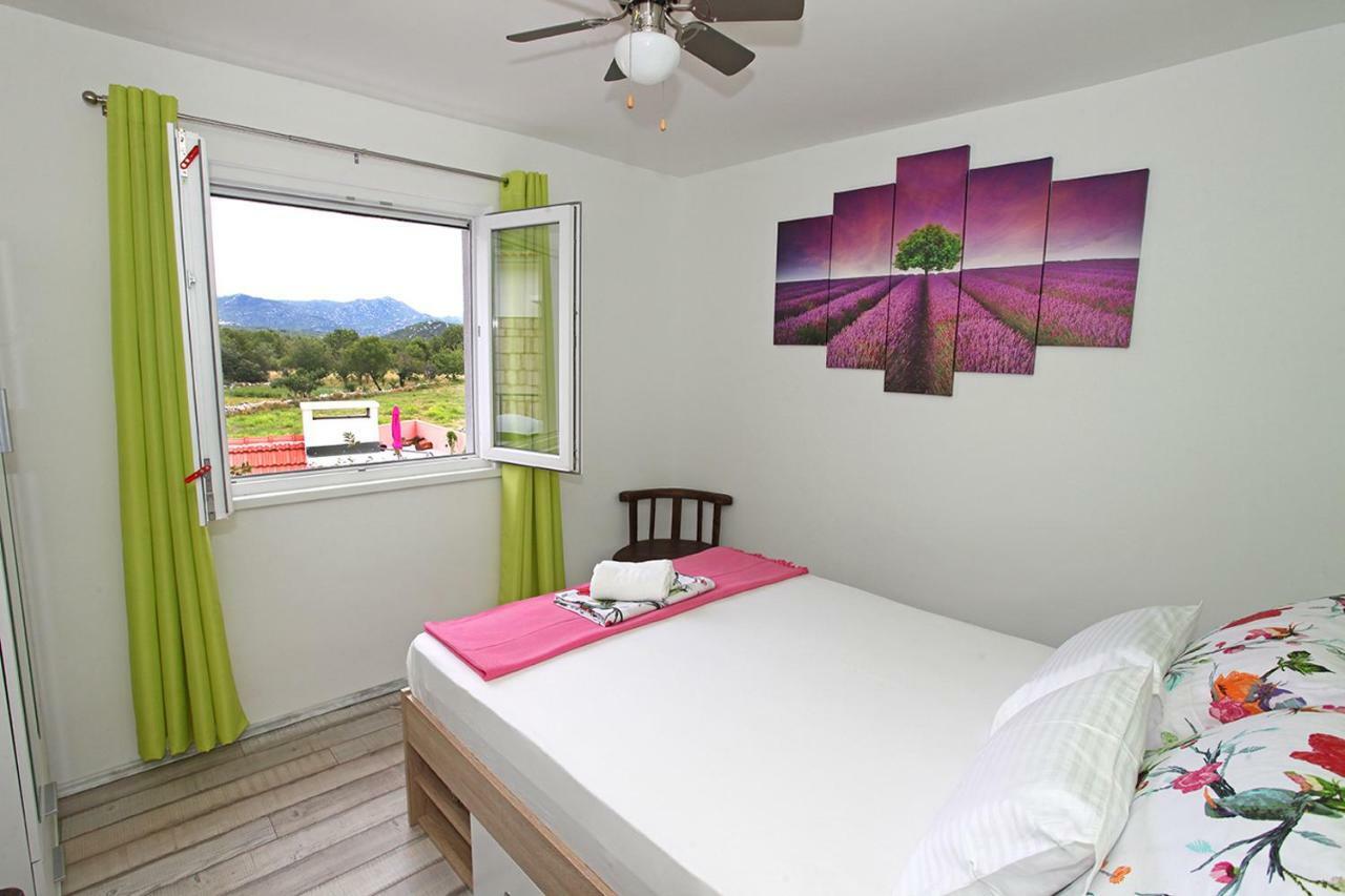 Holiday Home Perunika Zezevica Exterior foto